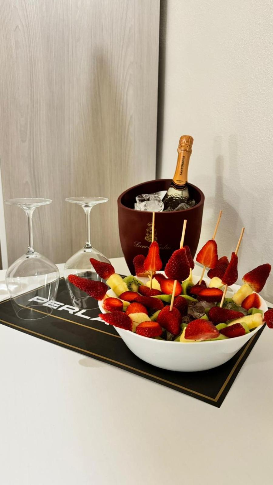 Perla Suite เมซานเย ภายนอก รูปภาพ